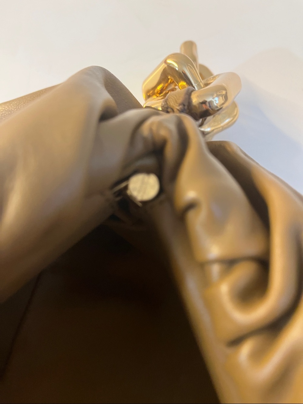 Bottega Veneta Almond Chunky Gold Chain💥 - Picture 7 of 13